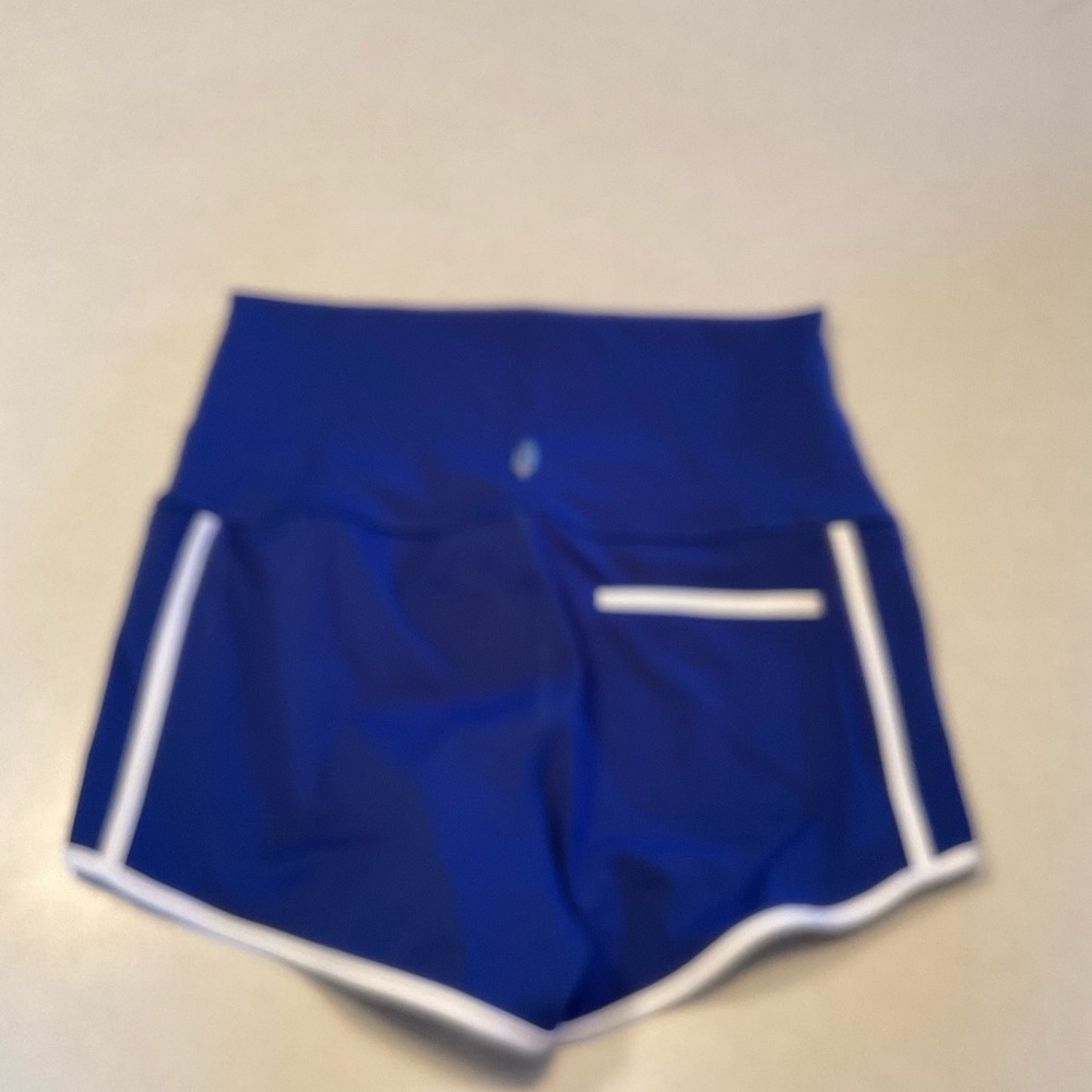 Free movement island time shorts - Picture 2 of 11